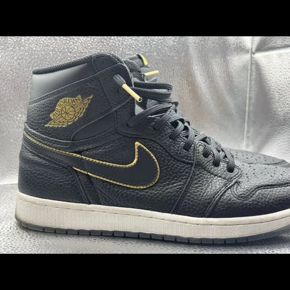 RARE 🚀 Sz 11 Nike Air Jordan 1 Retro High City of‎ Flight Black Gold 555088-031